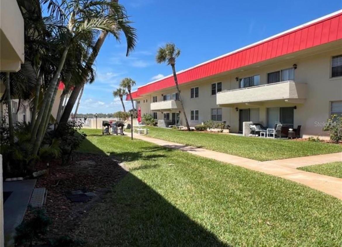 RIVERSIDE CONDO - Residential