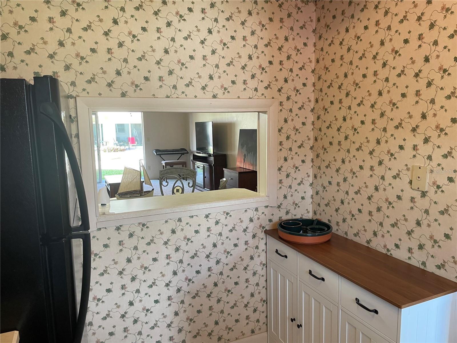 RIVERSIDE CONDO - Residential