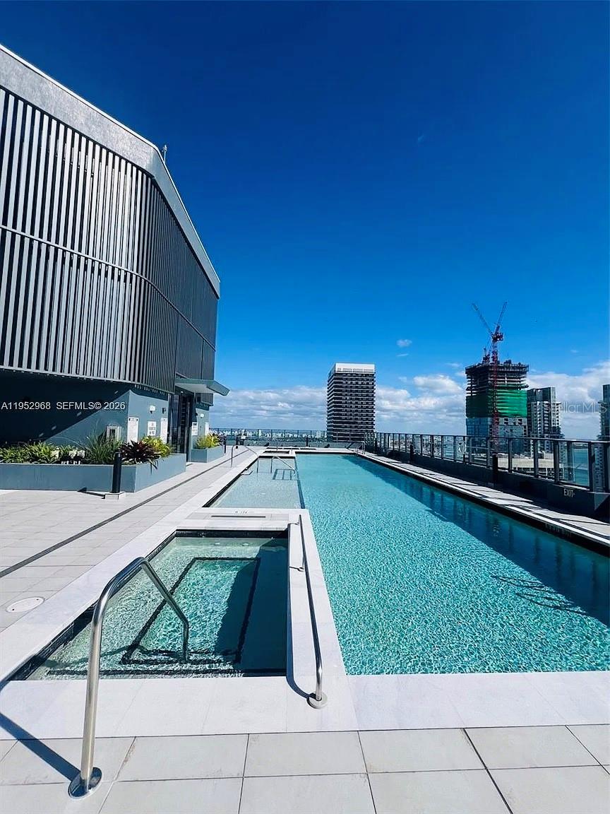 501 FIRT RESIDENCES CONDOMINIUM - Residential