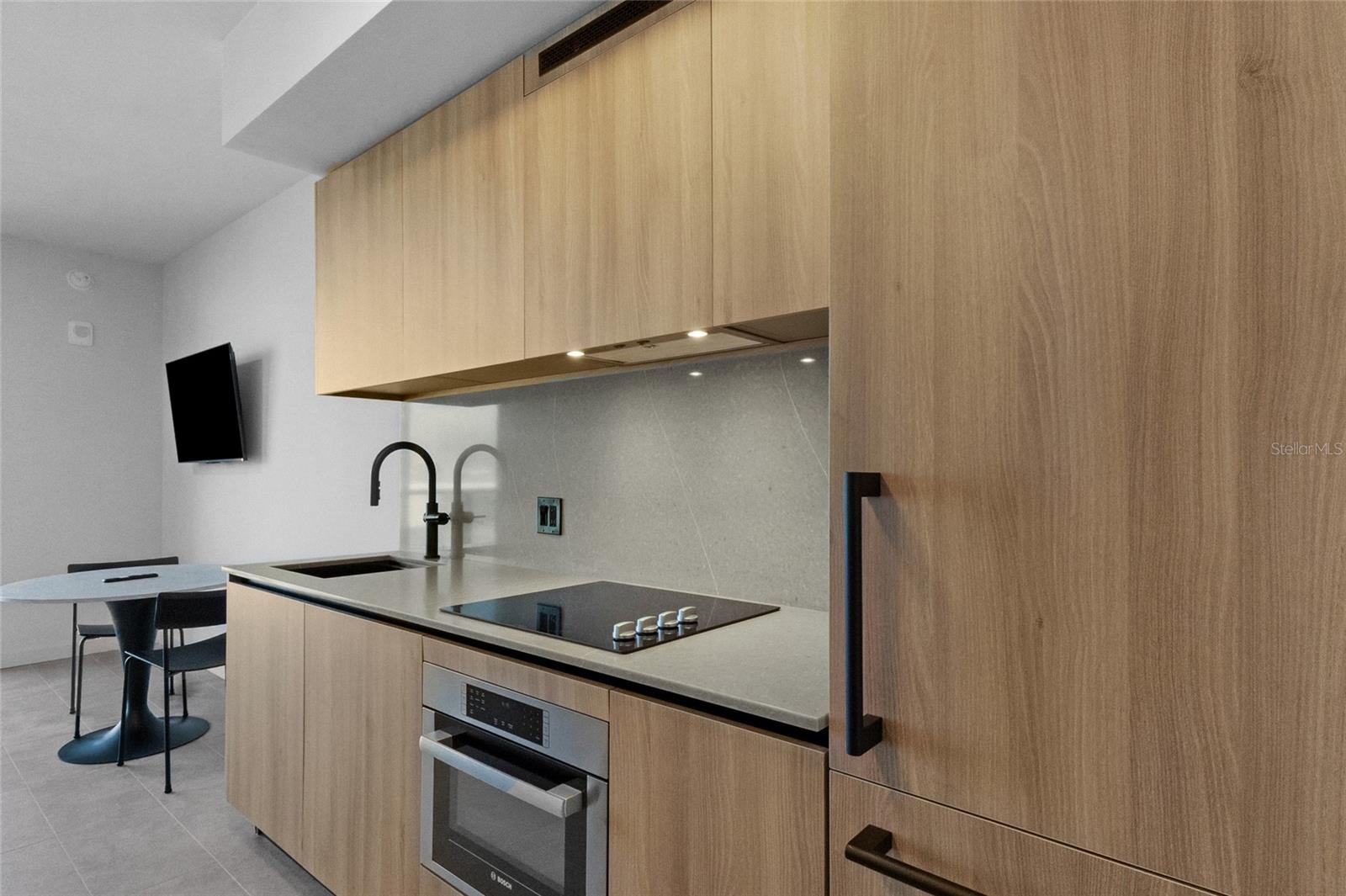 501 FIRT RESIDENCES CONDOMINIUM - Residential