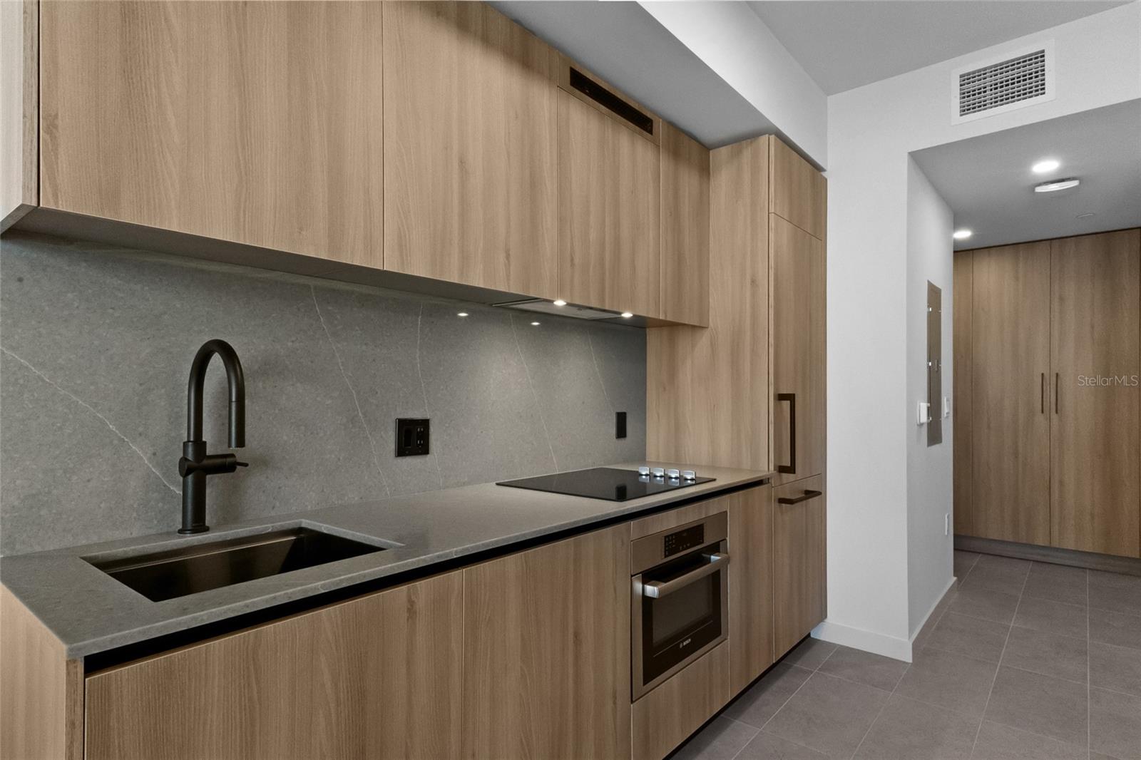 501 FIRT RESIDENCES CONDOMINIUM - Residential