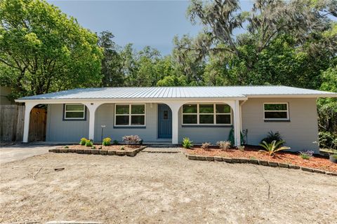 Photo of 24270 SW Shorewood Drive N, Dunnellon, FL 34431 (MLS # O6404017)