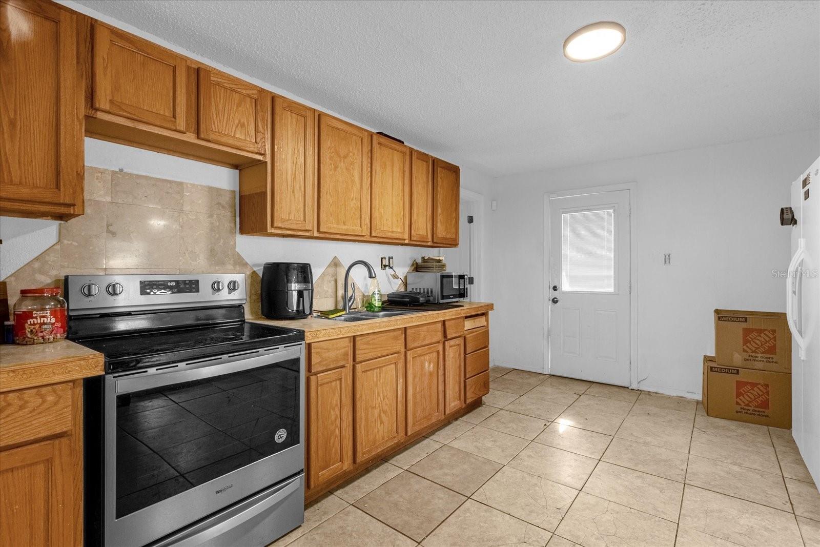 CLOVER HEIGHTS REP - Residential