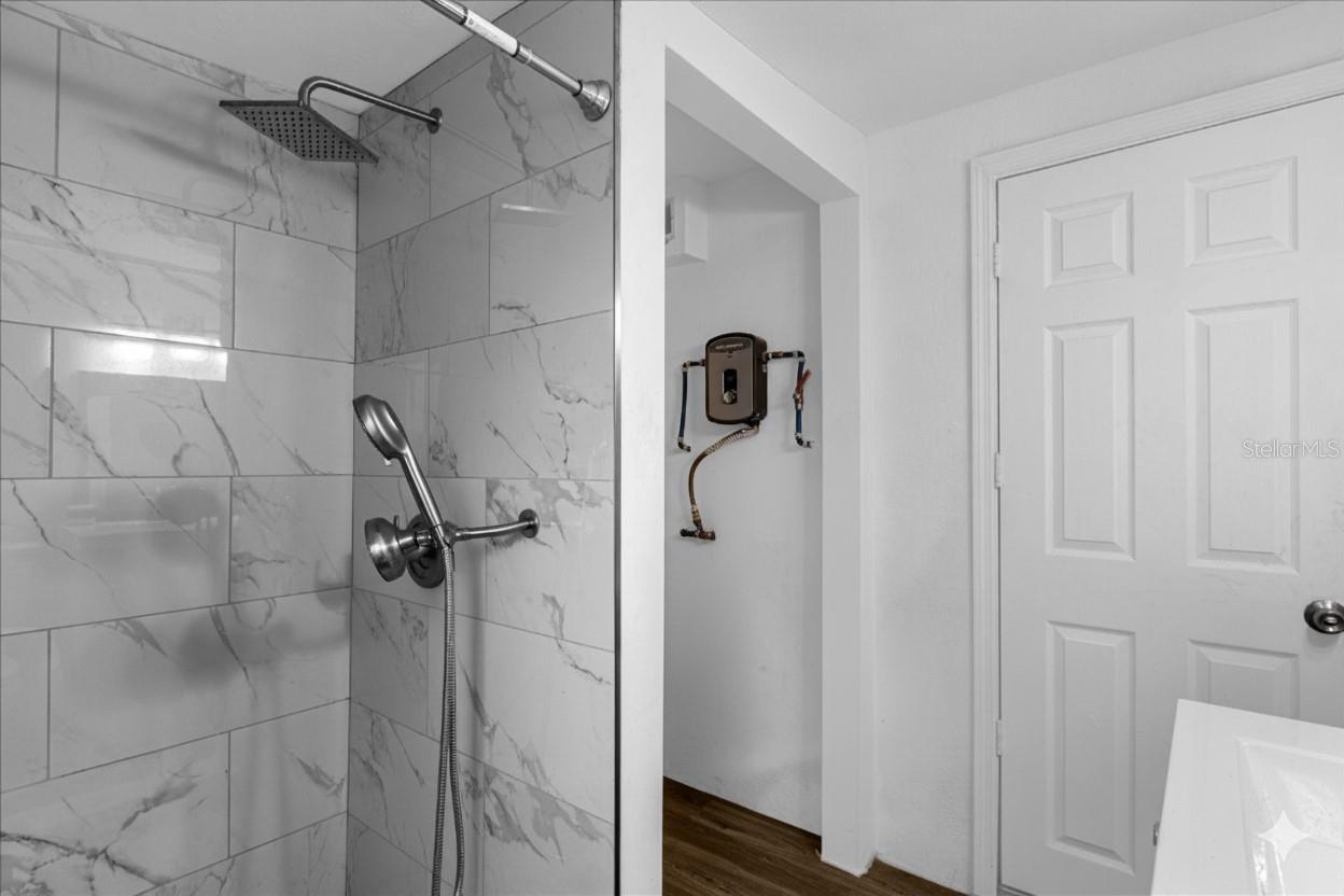 CLOVER HEIGHTS REP - Residential