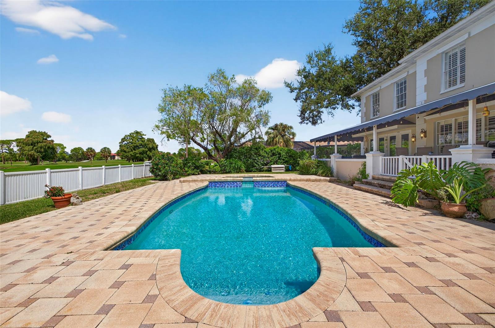 FEATHER SOUND - Residential