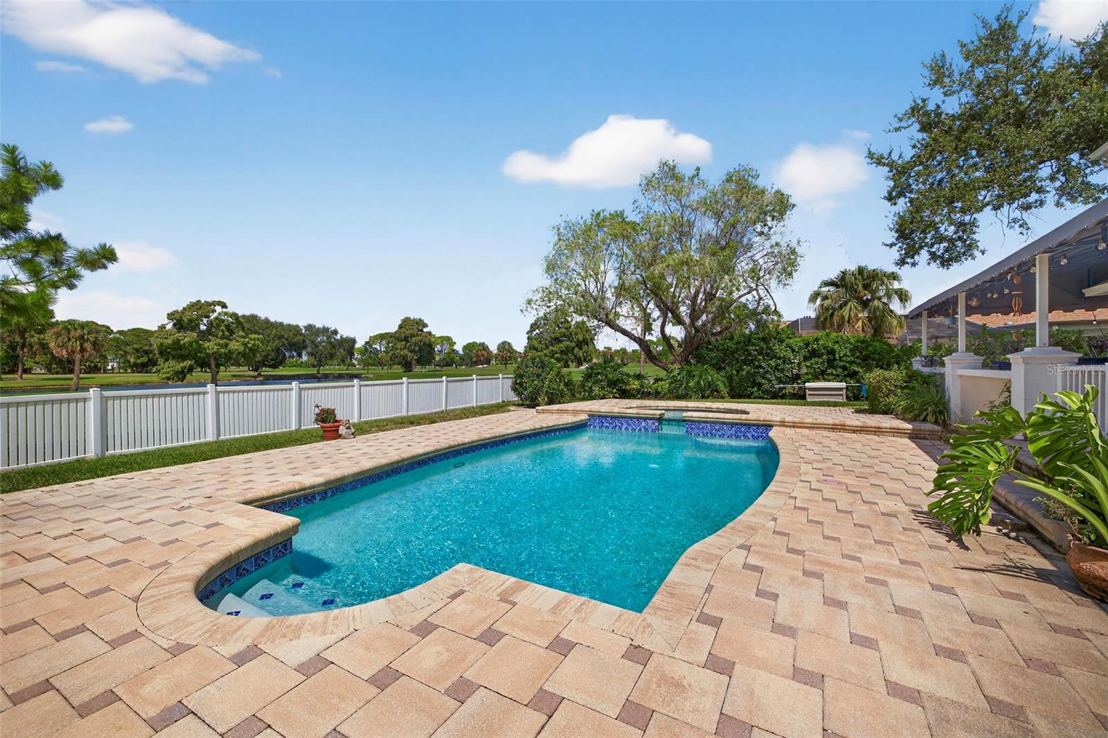 FEATHER SOUND - Residential
