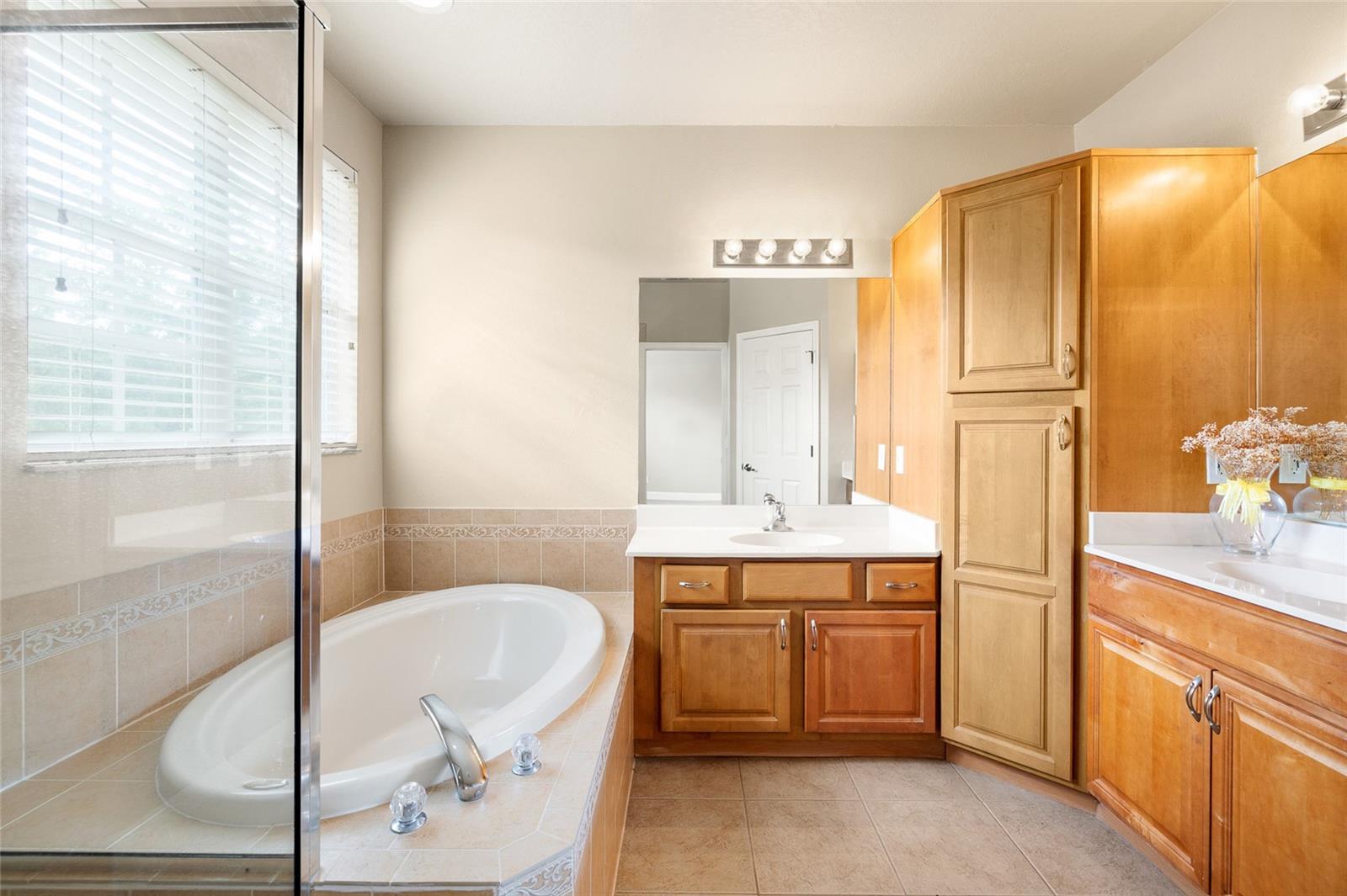 WATERCHASE - Residential