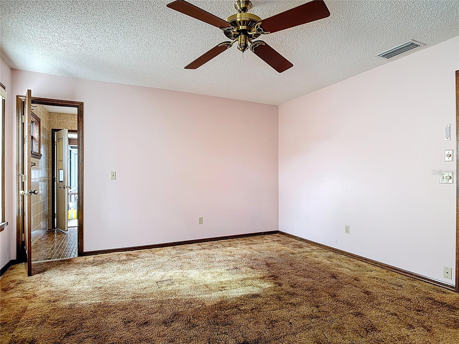 DELTONA LAKES - Residential