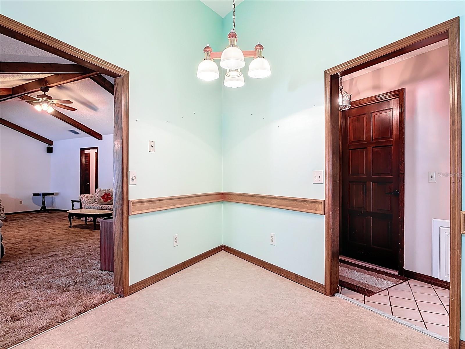 DELTONA LAKES - Residential