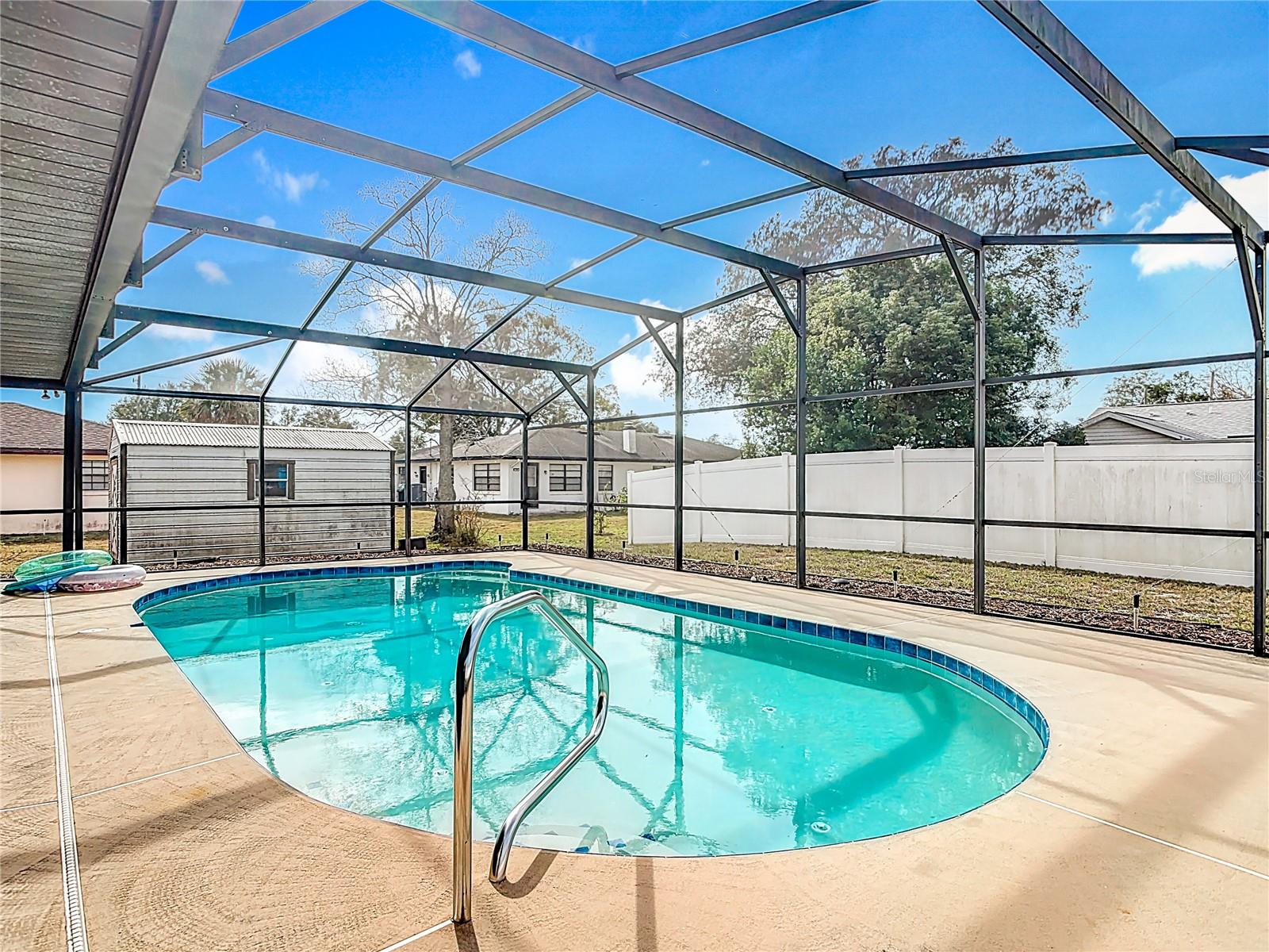 DELTONA LAKES - Residential