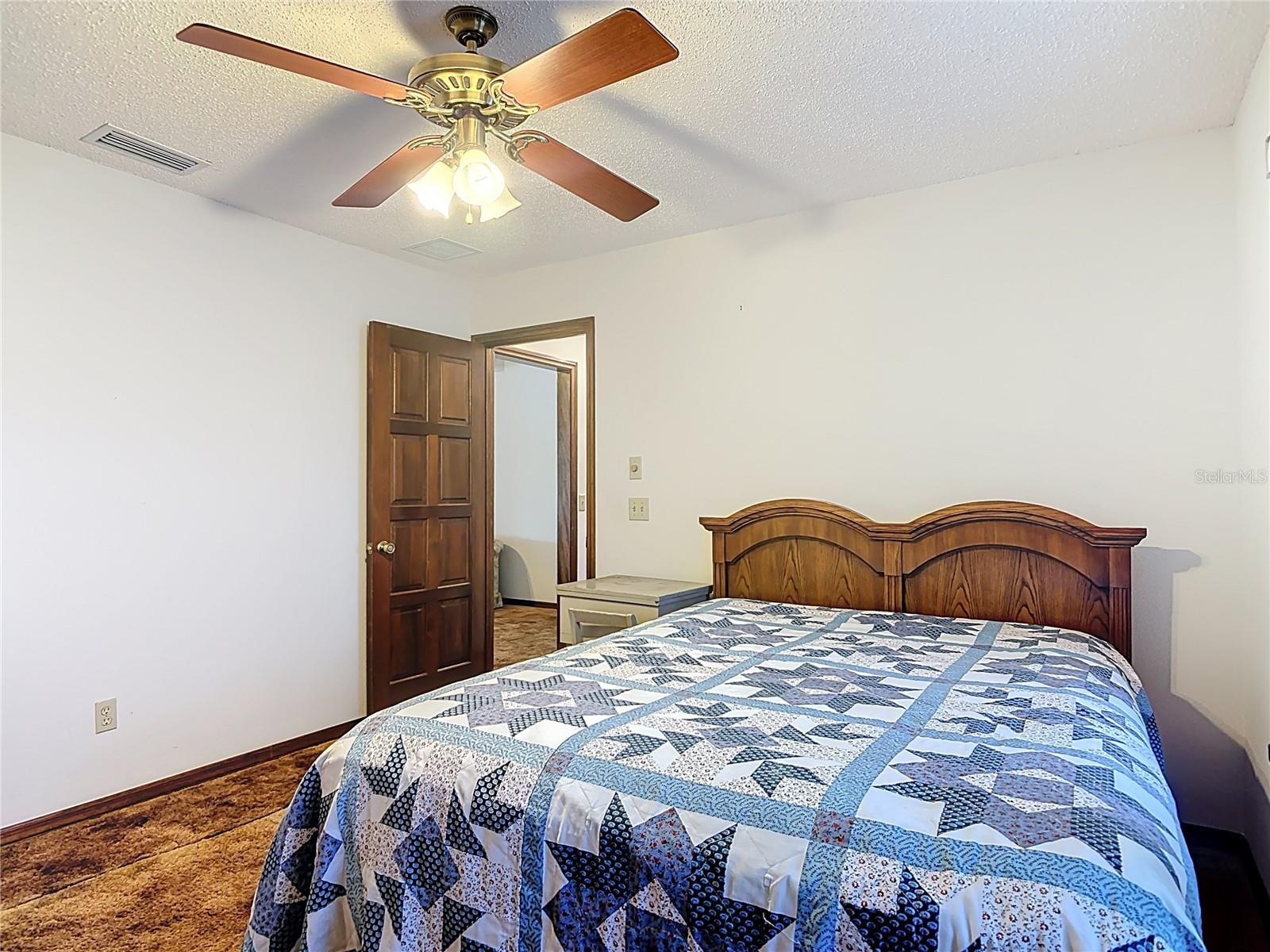 DELTONA LAKES - Residential