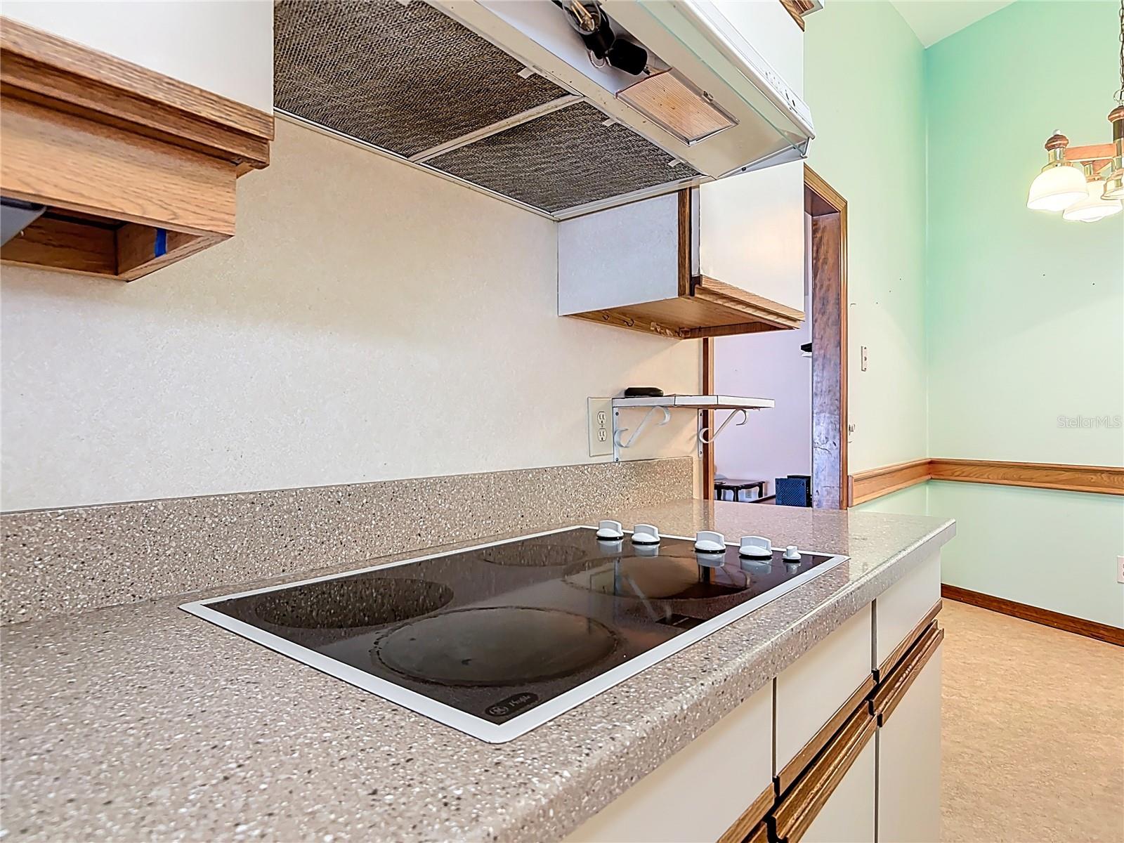 DELTONA LAKES - Residential