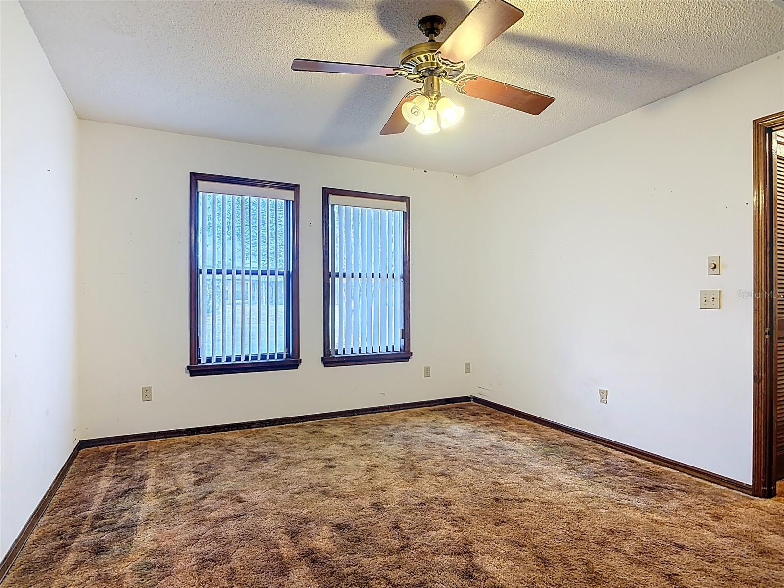 DELTONA LAKES - Residential