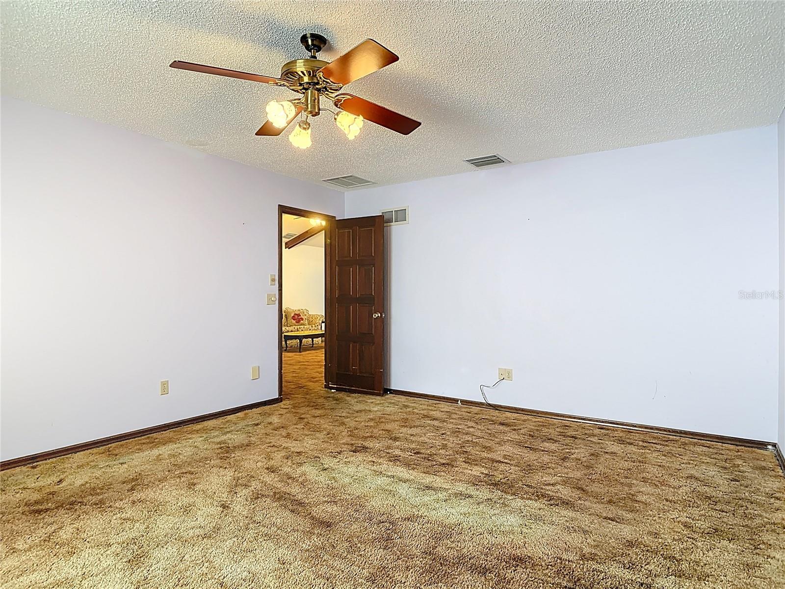 DELTONA LAKES - Residential