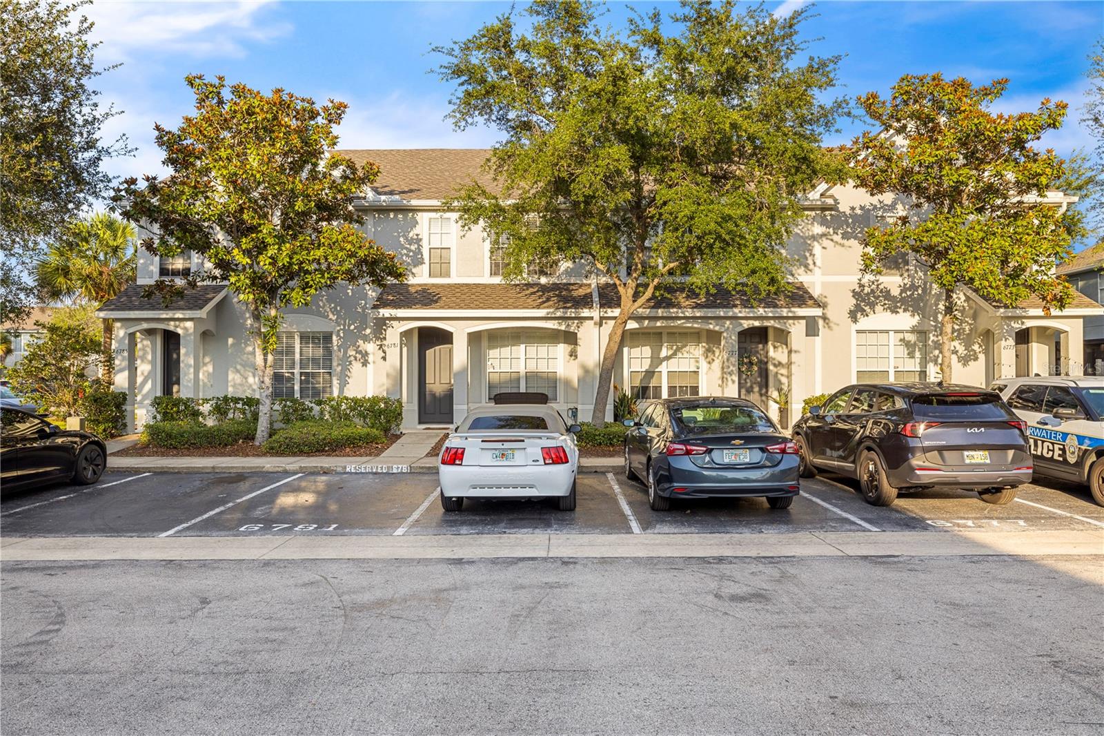 SAWGRASS VILLAGE - Residential