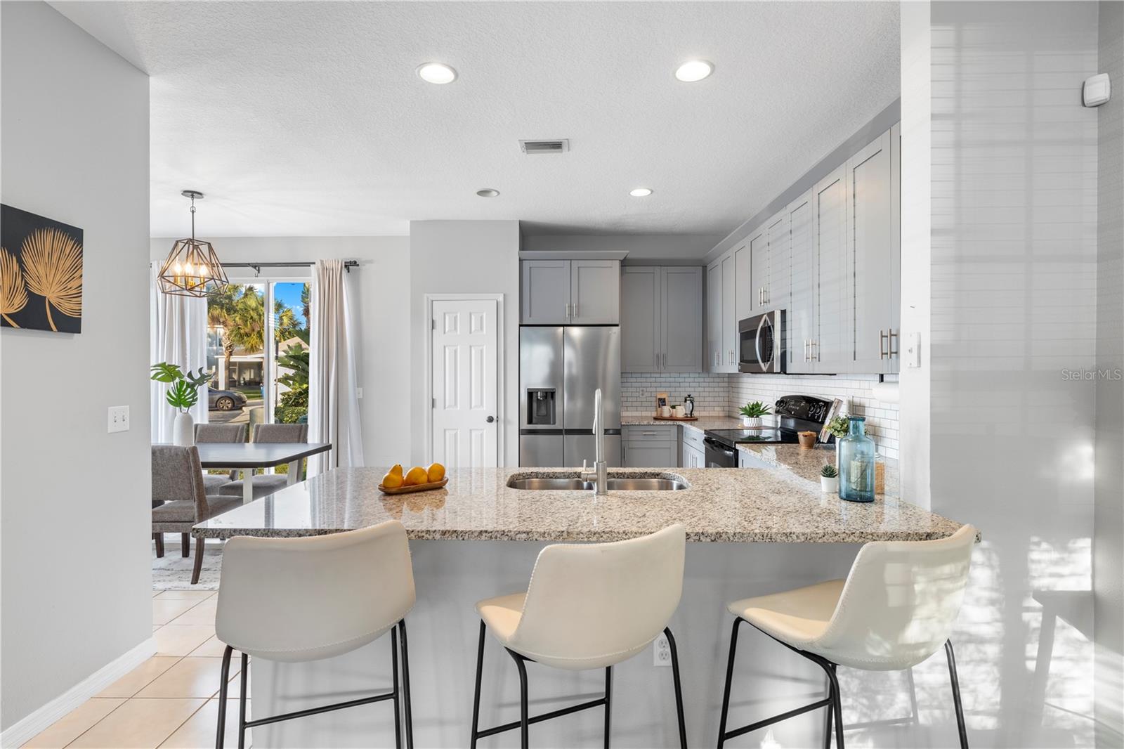 SAWGRASS VILLAGE - Residential