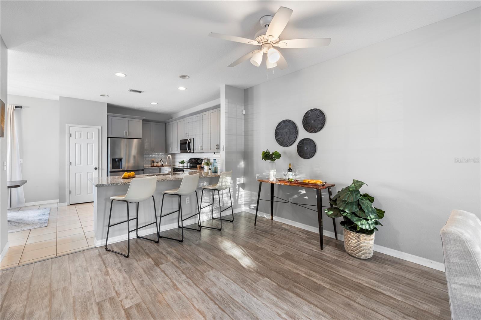 SAWGRASS VILLAGE - Residential