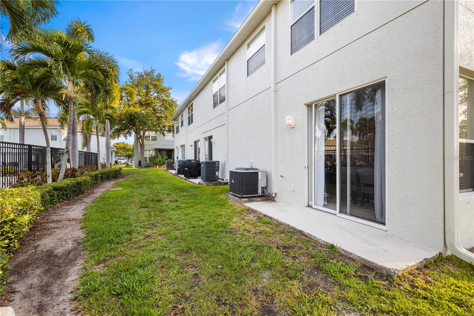 SAWGRASS VILLAGE - Residential