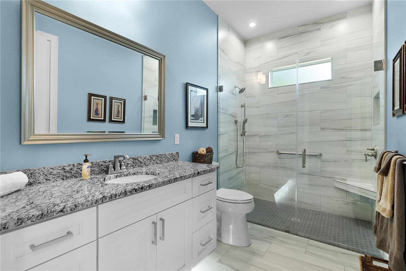 JULIETTE FALLS - Residential