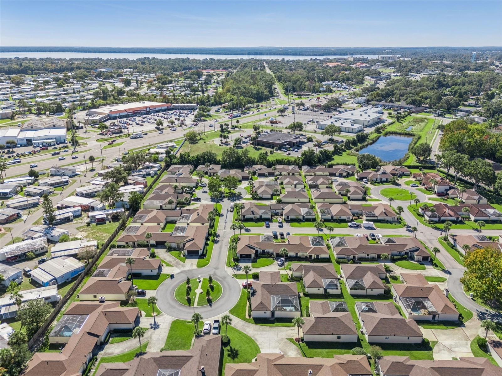 TAVARES VISTA DEL LARGO CONDO PH 03 - Residential