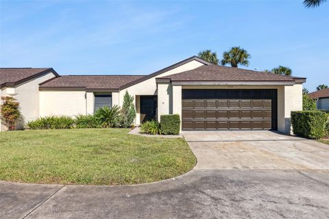 Photo of 1932 Maple Circle #1932, Tavares, FL 32778 (MLS # O6360819)