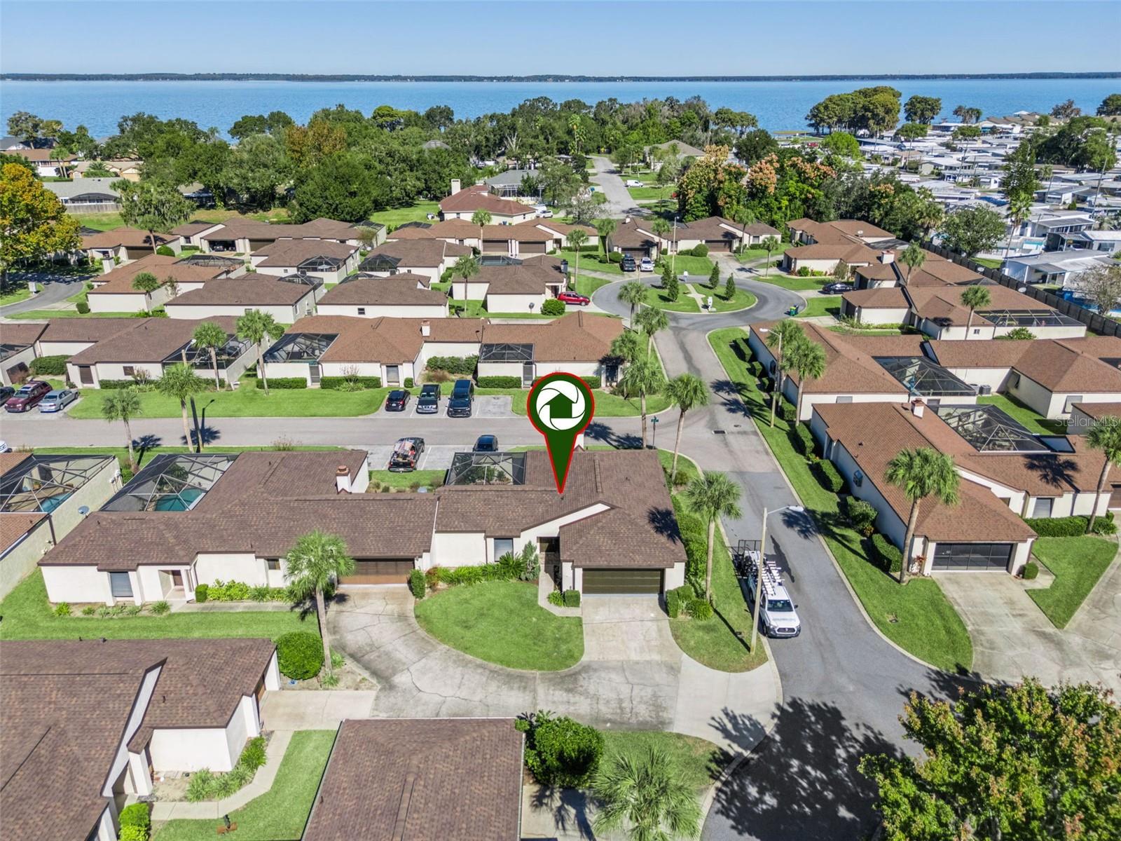 TAVARES VISTA DEL LARGO CONDO PH 03 - Residential