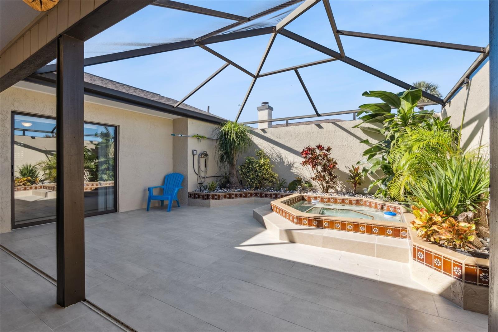 TAVARES VISTA DEL LARGO CONDO PH 03 - Residential