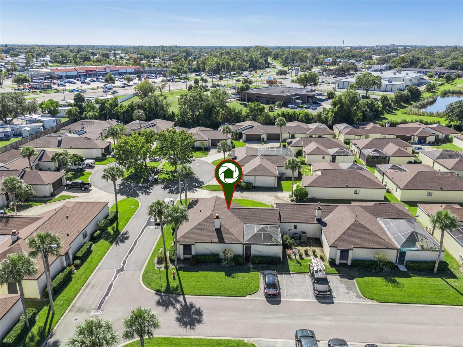 TAVARES VISTA DEL LARGO CONDO PH 03 - Residential