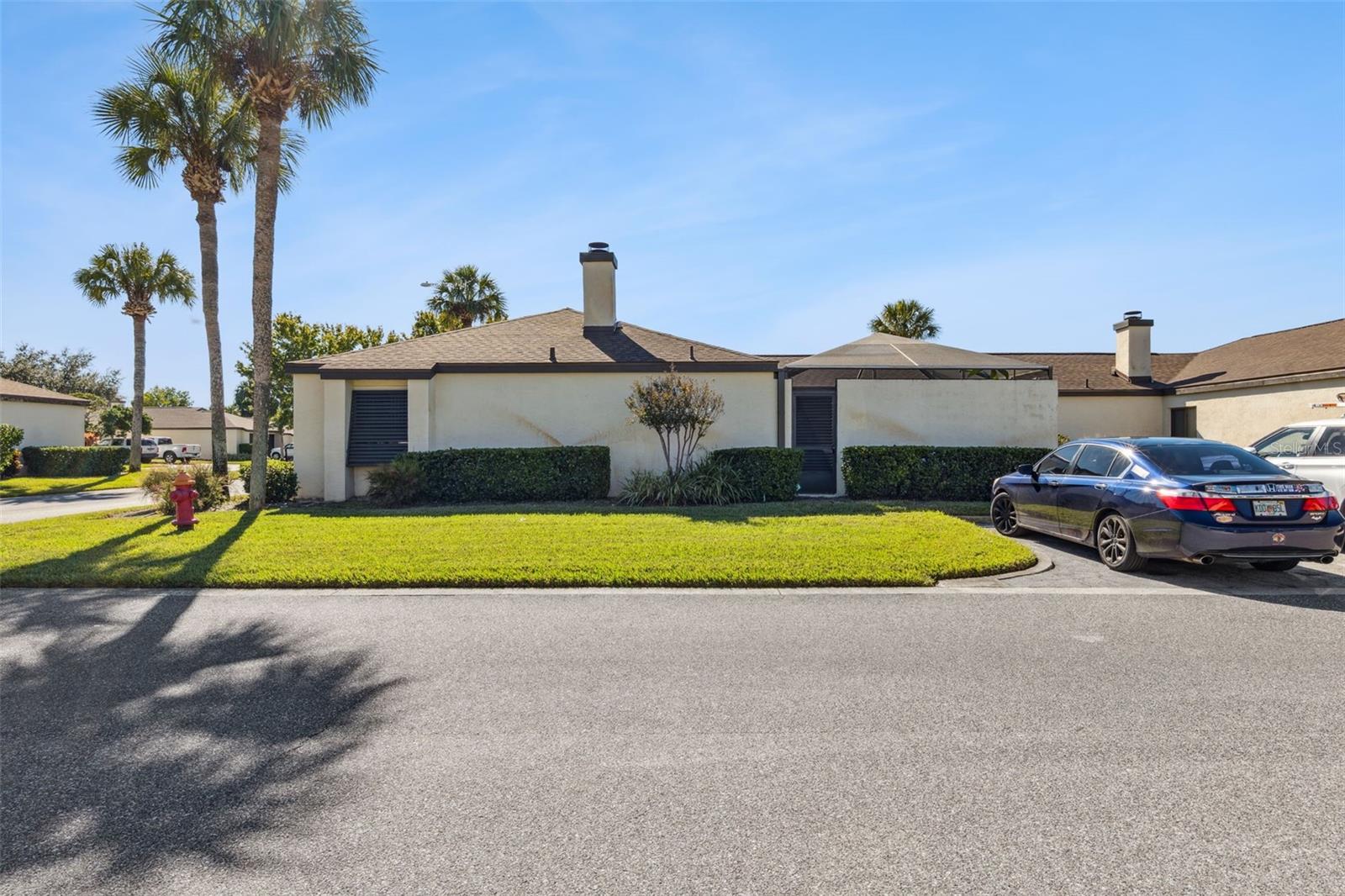 TAVARES VISTA DEL LARGO CONDO PH 03 - Residential