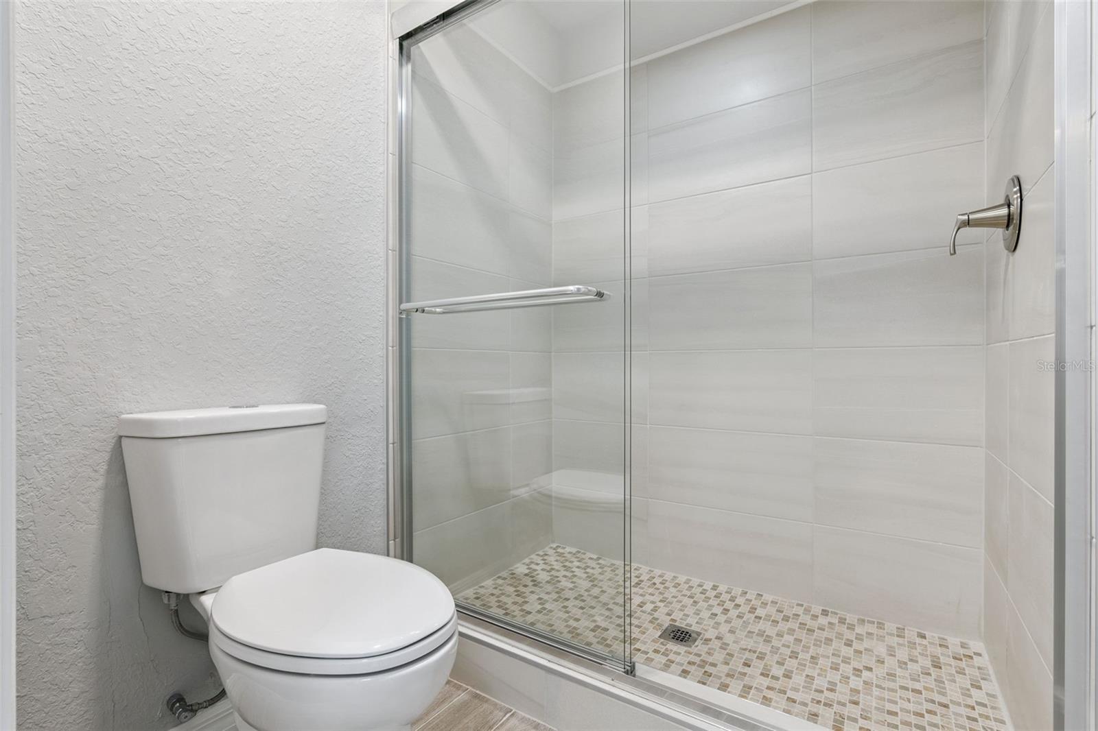 TAVARES VISTA DEL LARGO CONDO PH 03 - Residential