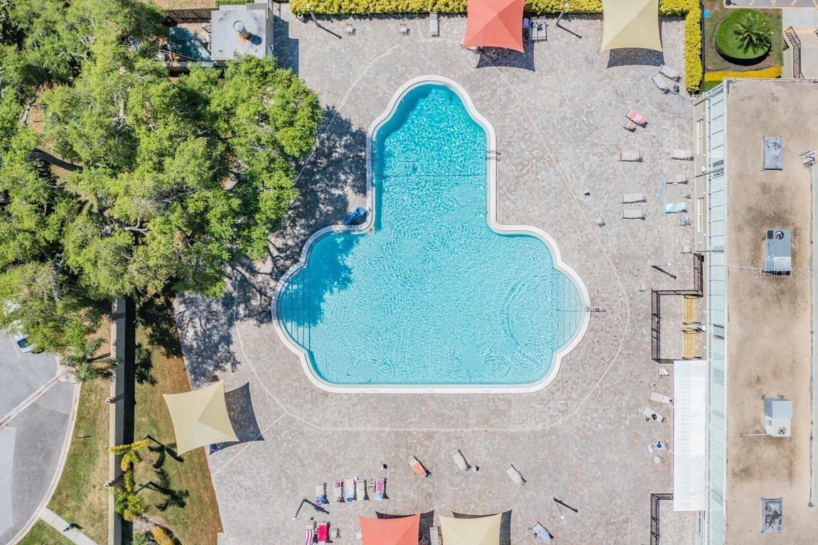 ON TOP OF THE WORLD - Residential