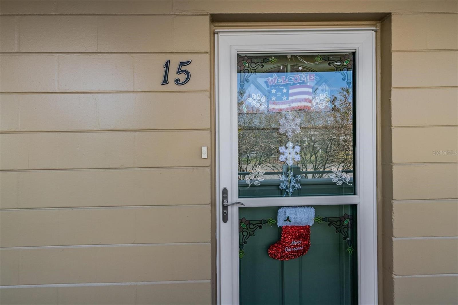 ON TOP OF THE WORLD - Residential