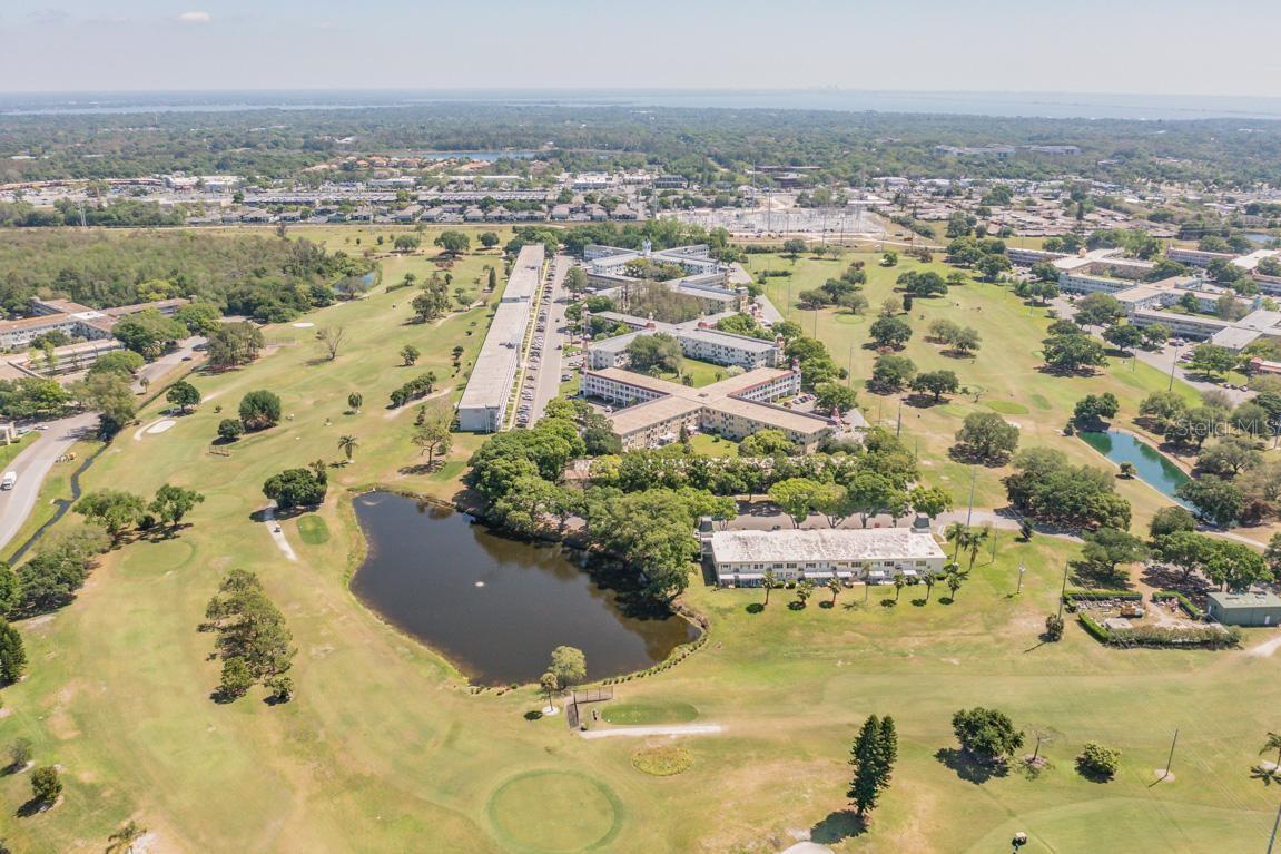 ON TOP OF THE WORLD - Residential