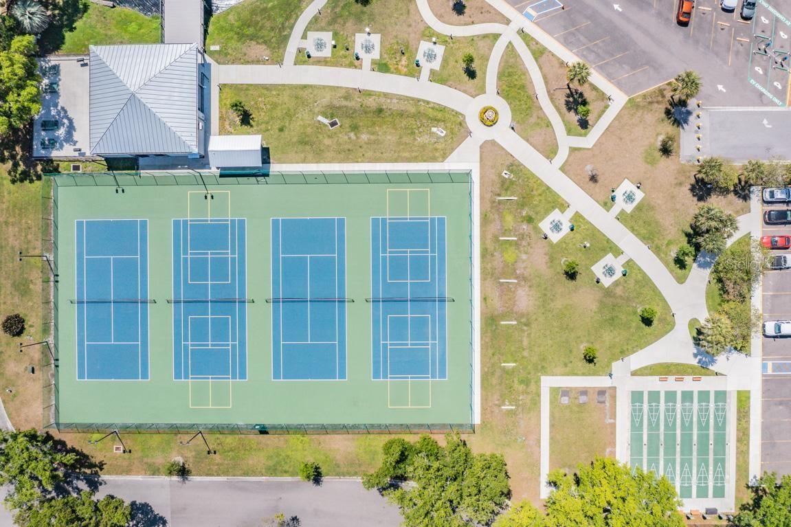 ON TOP OF THE WORLD - Residential