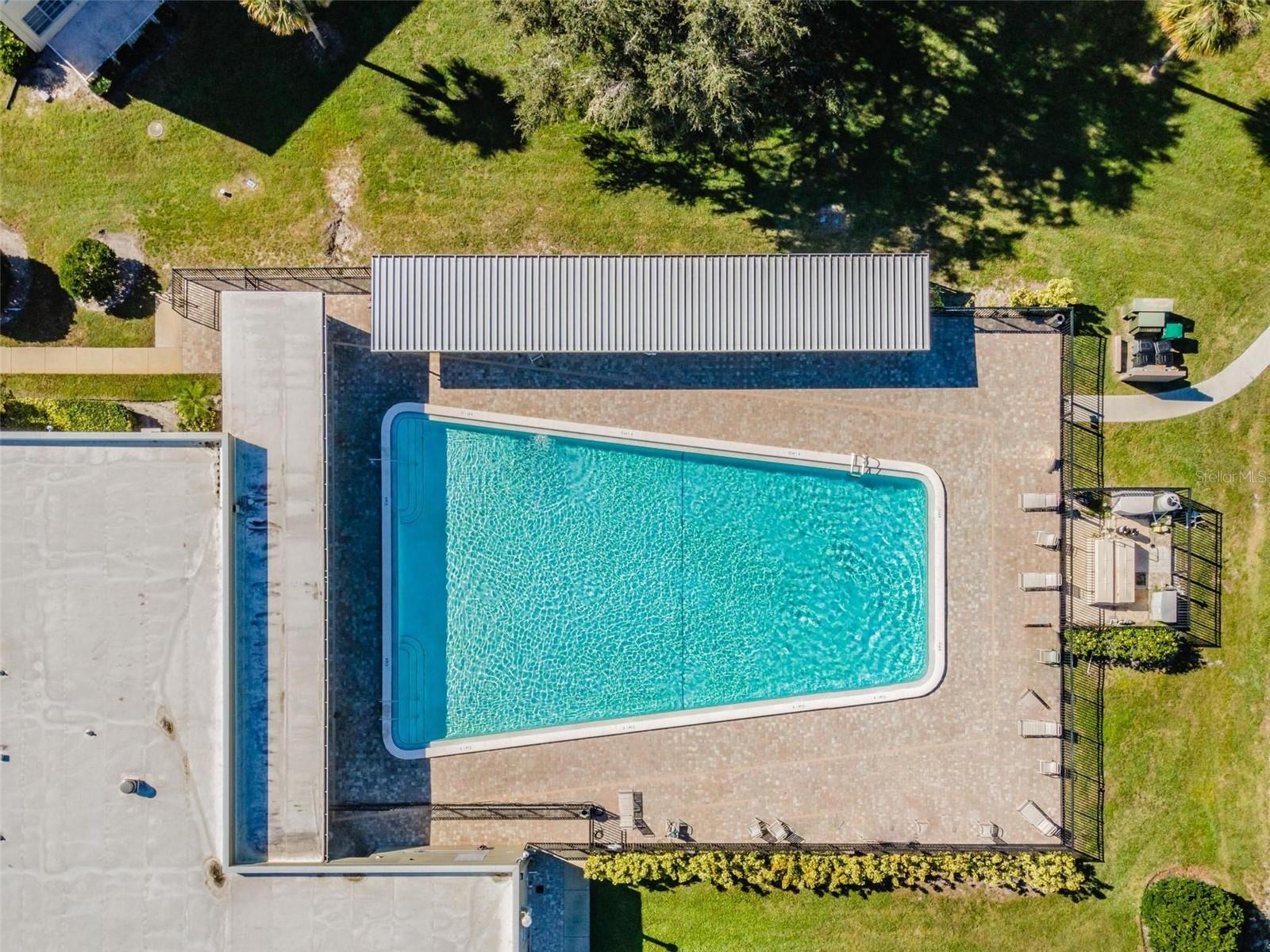 ON TOP OF THE WORLD - Residential