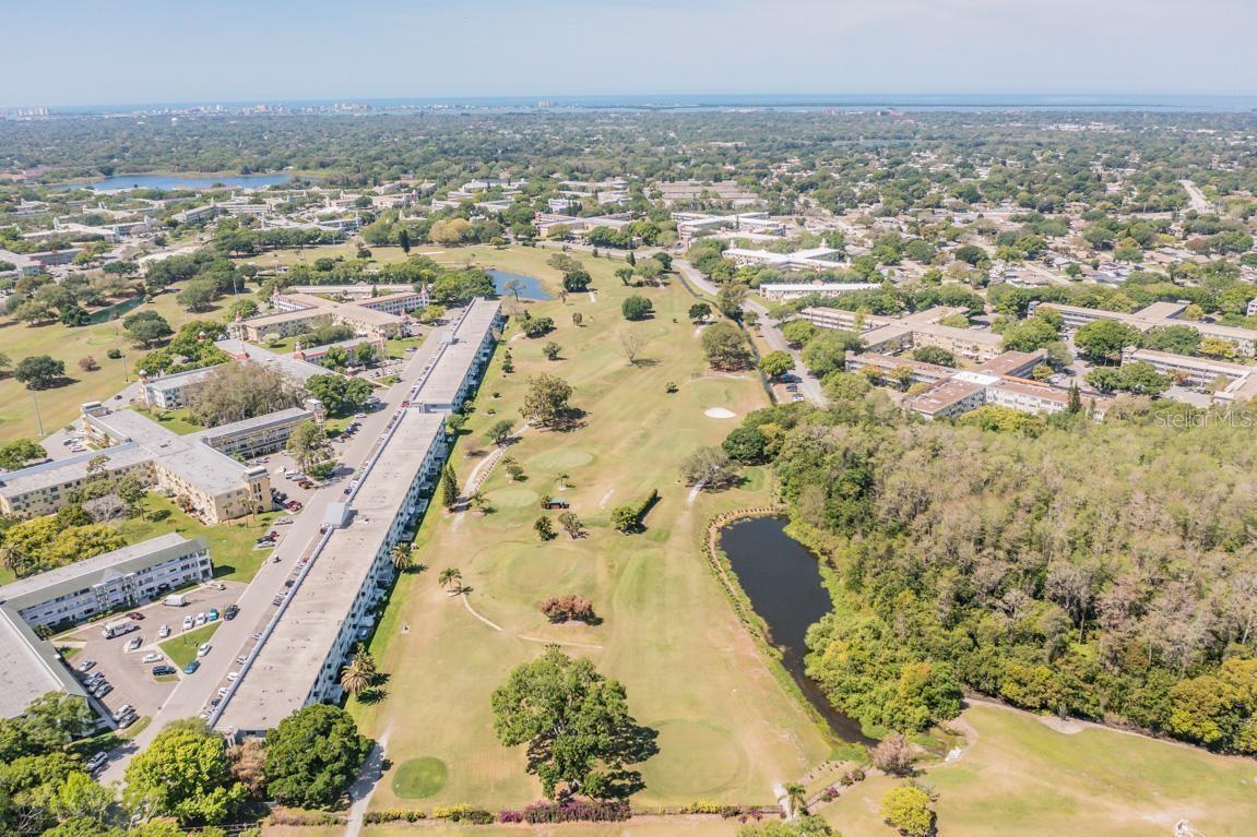 ON TOP OF THE WORLD - Residential