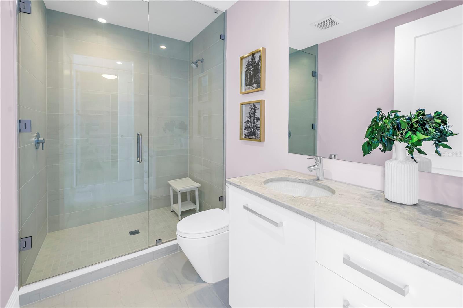 SALTAIRE CONDO - Residential