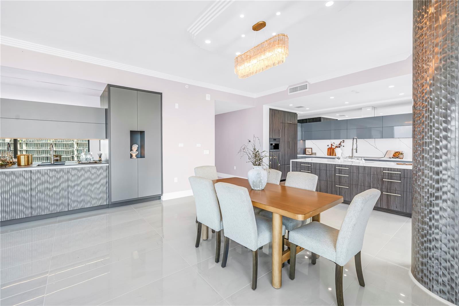 SALTAIRE CONDO - Residential