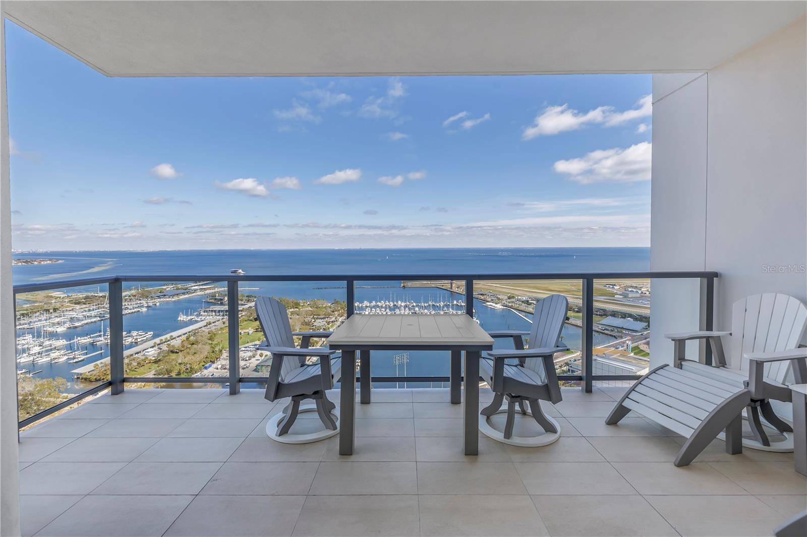 SALTAIRE CONDO - Residential