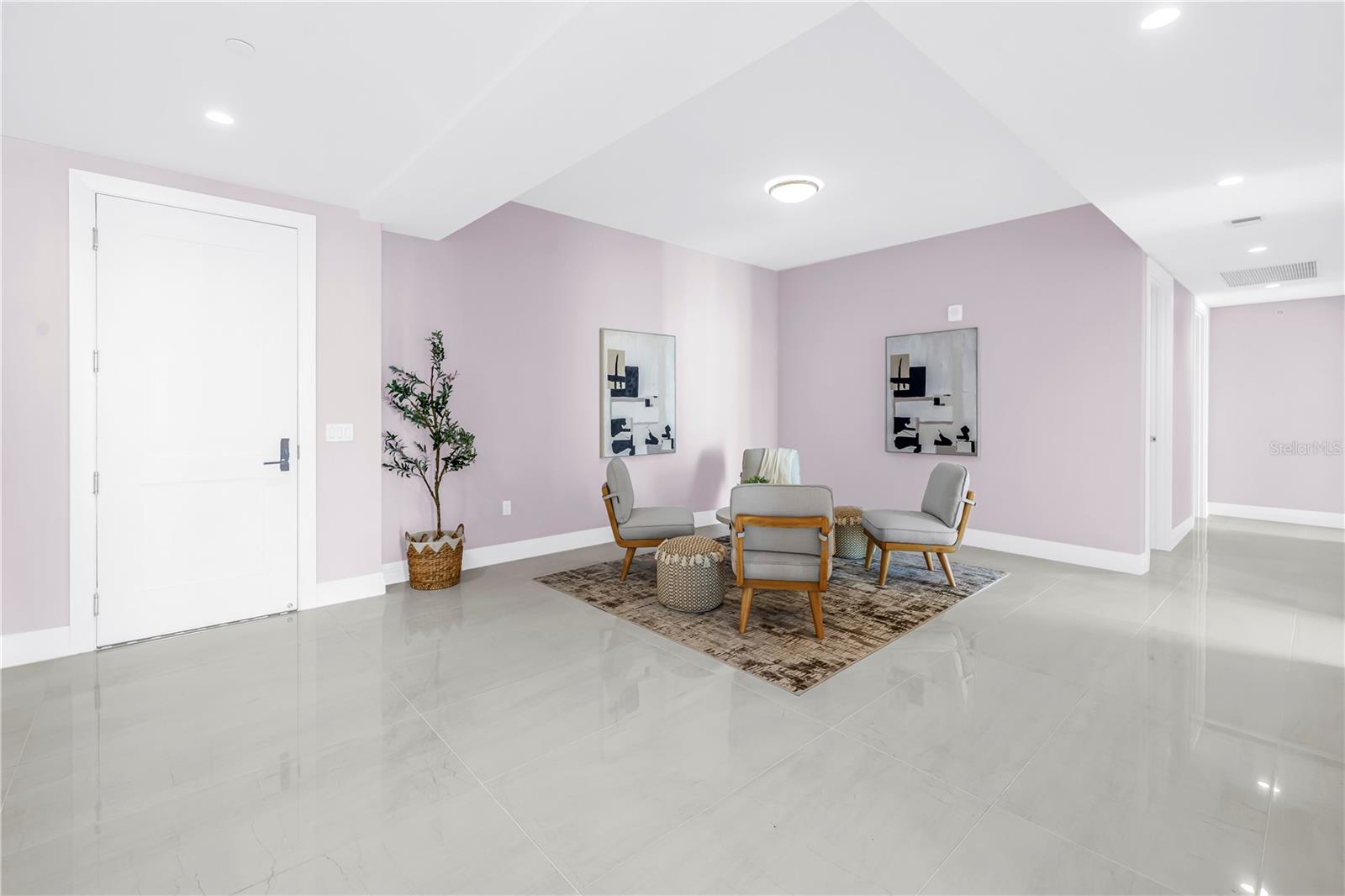 SALTAIRE CONDO - Residential