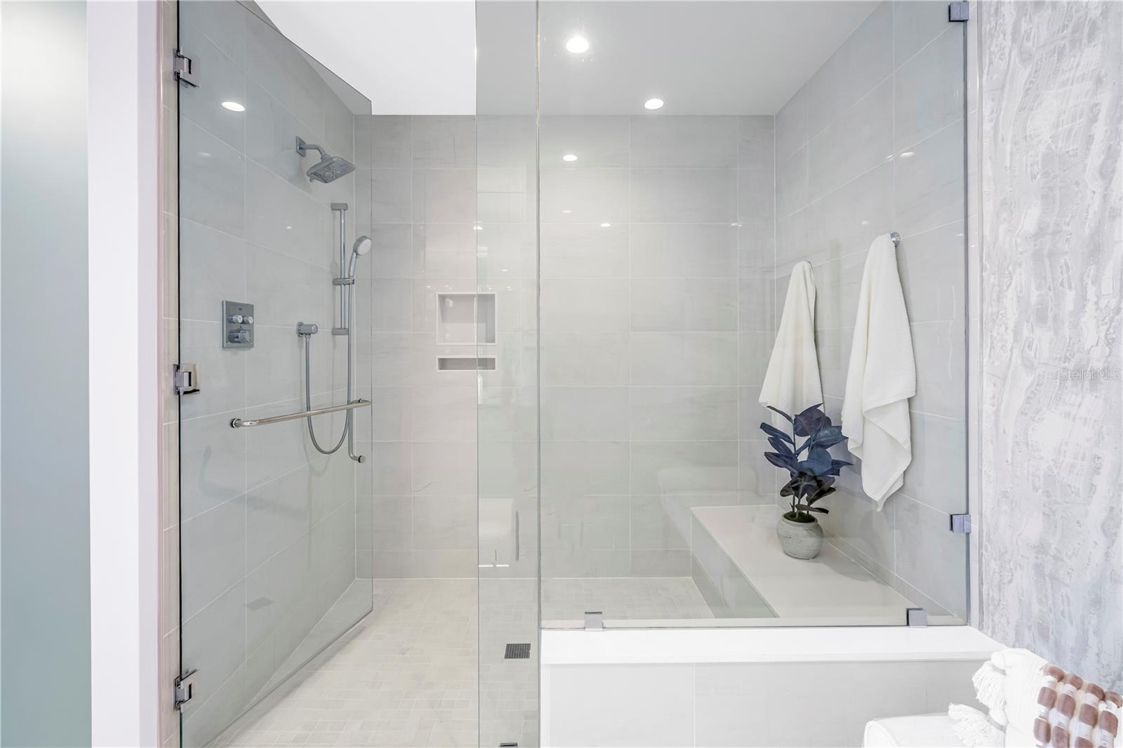 SALTAIRE CONDO - Residential