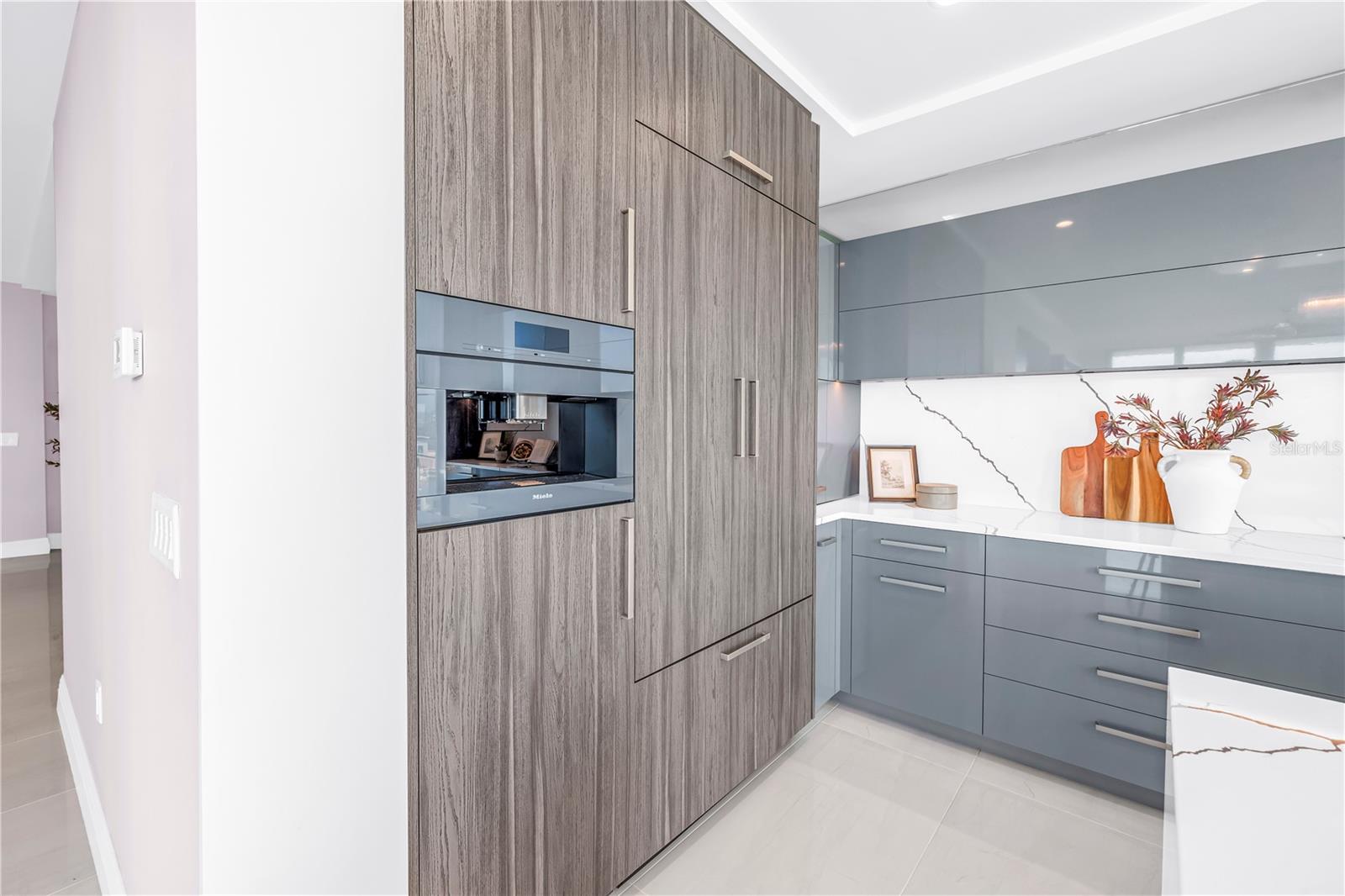 SALTAIRE CONDO - Residential