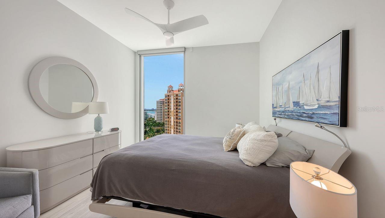 BAYSO SARASOTA - Residential