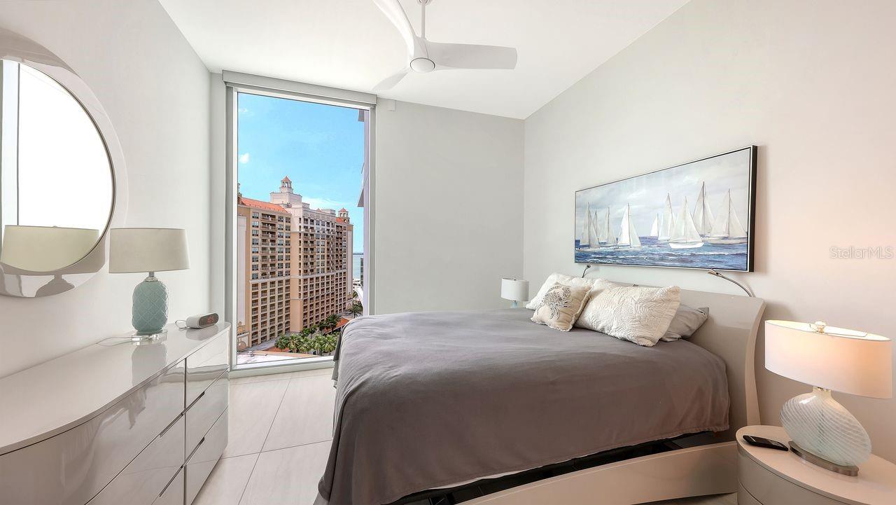 BAYSO SARASOTA - Residential