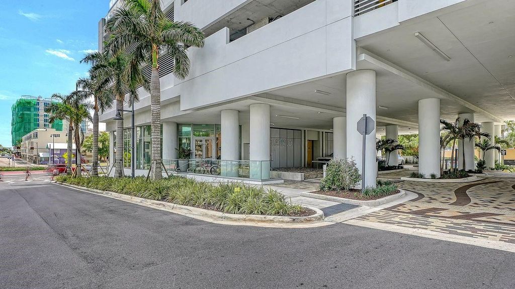 Photo of 301 Quay Commons #1210, Sarasota, FL 34236 (MLS # A4689527)