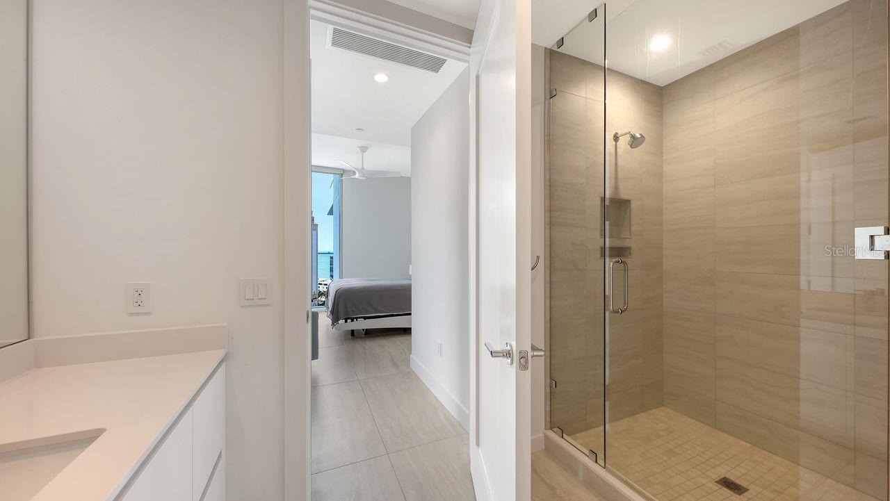 BAYSO SARASOTA - Residential