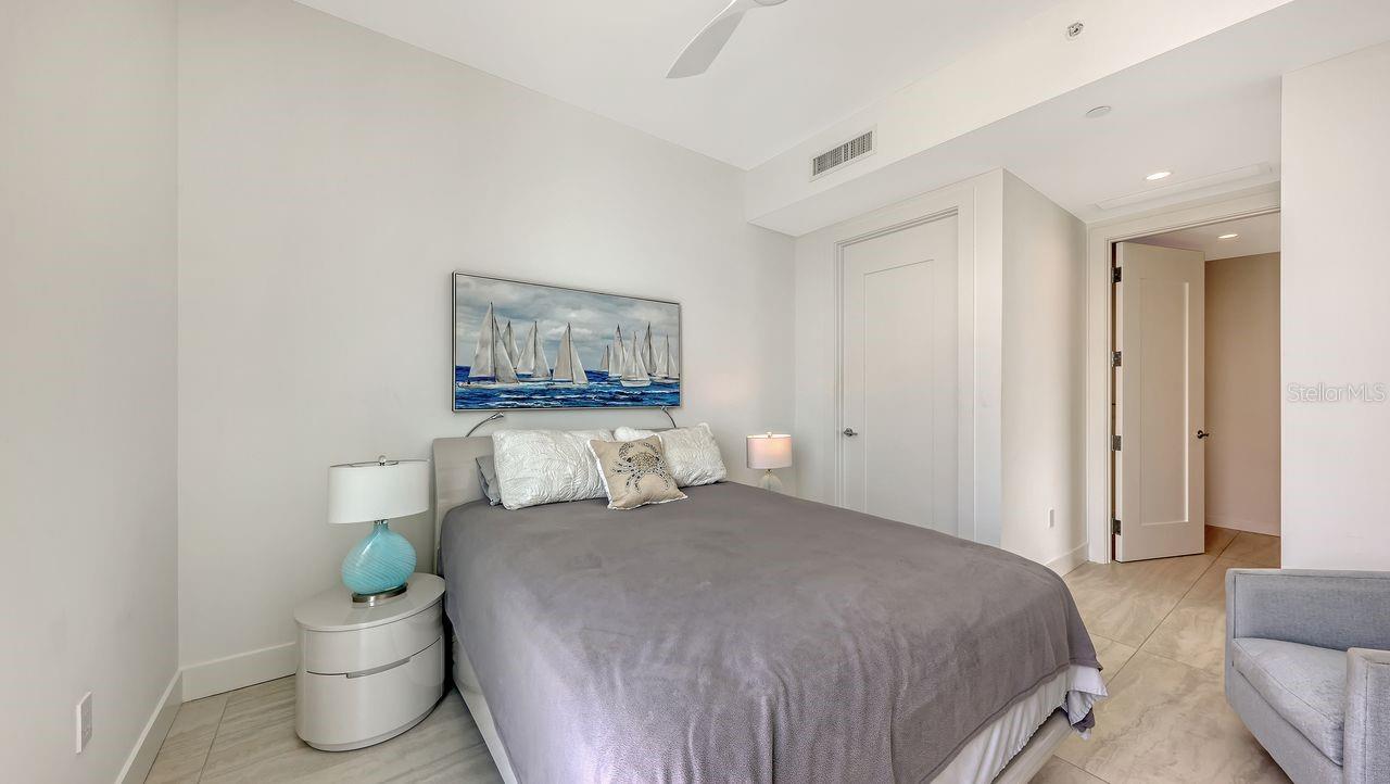 BAYSO SARASOTA - Residential