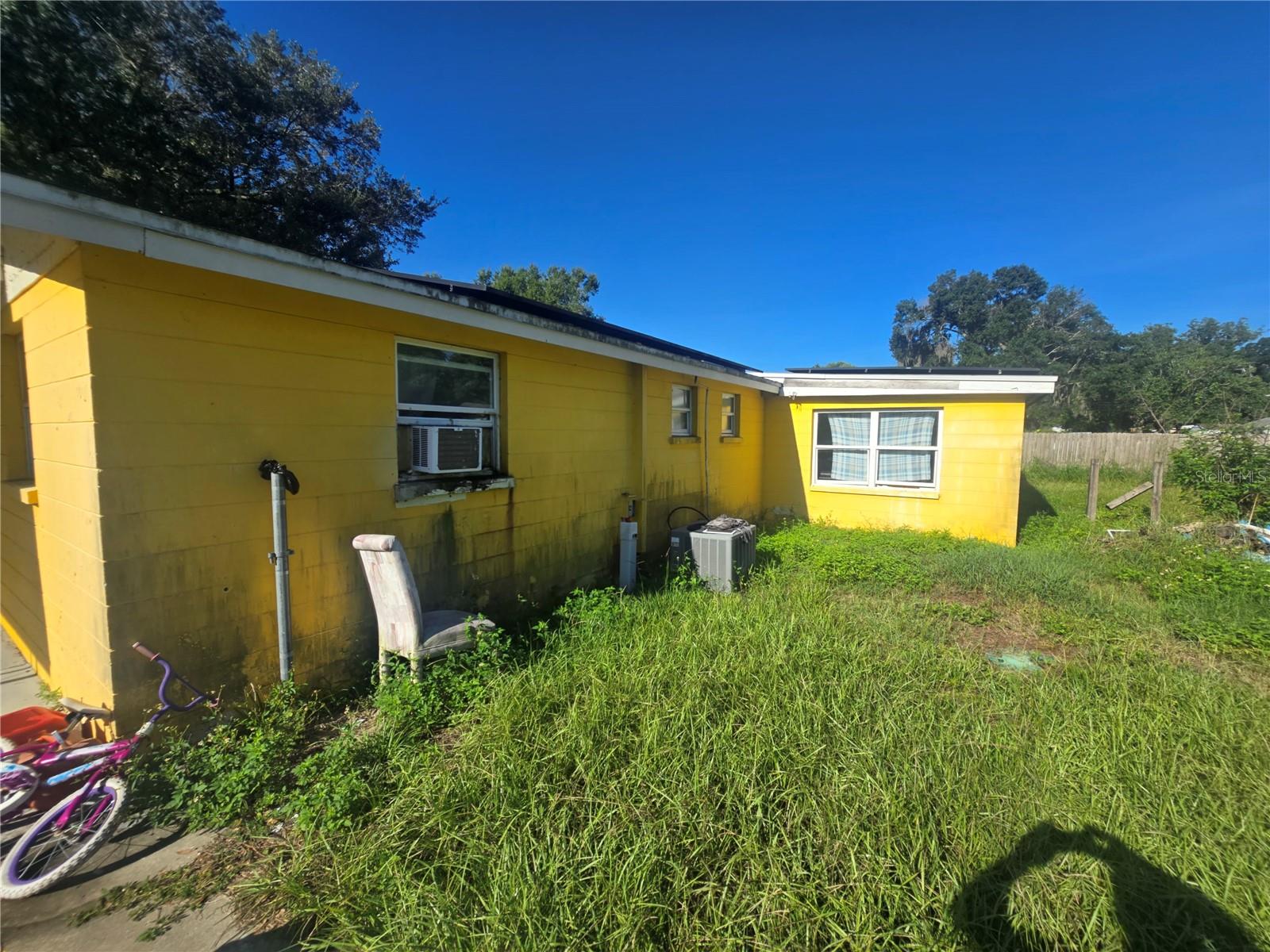 3016 FLETCHER AVENUE