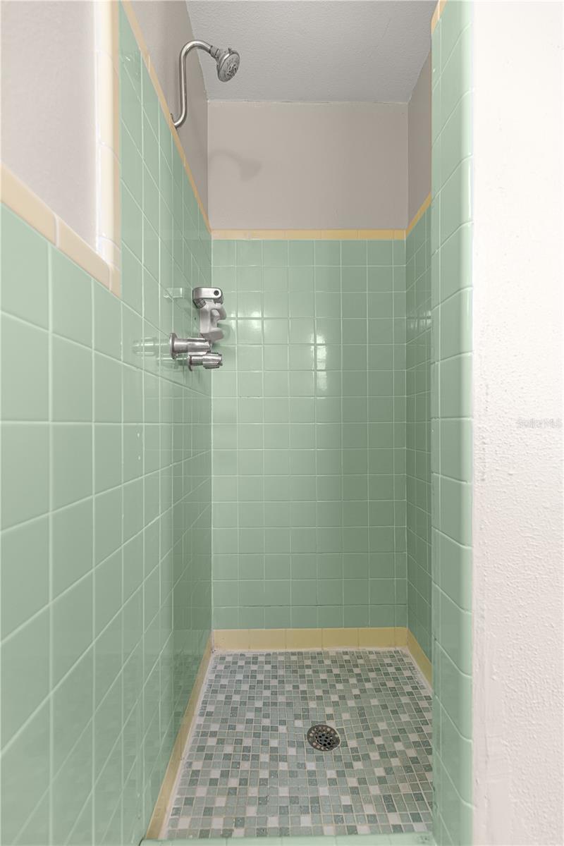 TAVARES ORANGE ACRES SUB - Residential