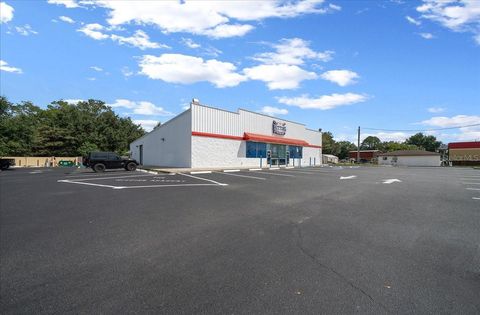 Tiny photo for 2401 SE 58th Avenue, Ocala, FL 34480 (MLS # OM709925)